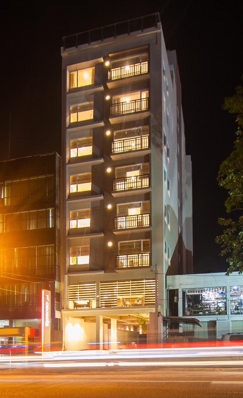 Rococo Residence Коломбо Экстерьер фото
